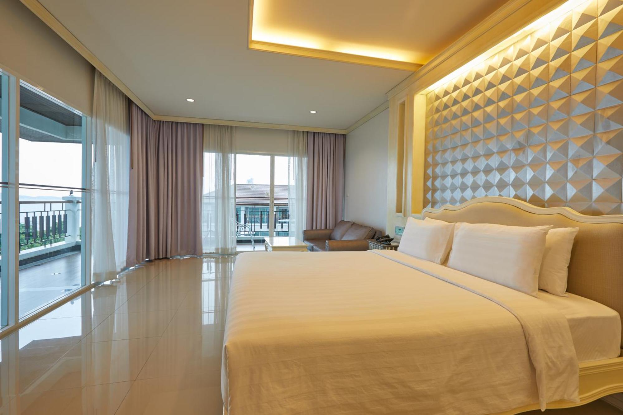 Welcome World Beachfront Resort Pattaya Ngoại thất bức ảnh