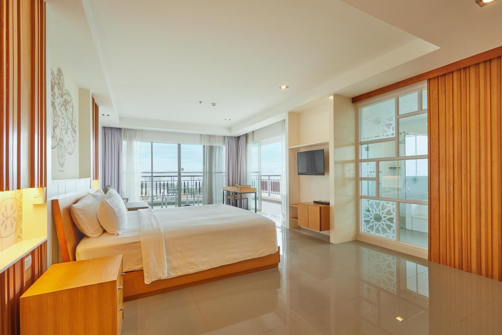 Welcome World Beachfront Resort Pattaya Phòng bức ảnh